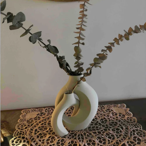 Charming Hugging Vase Set